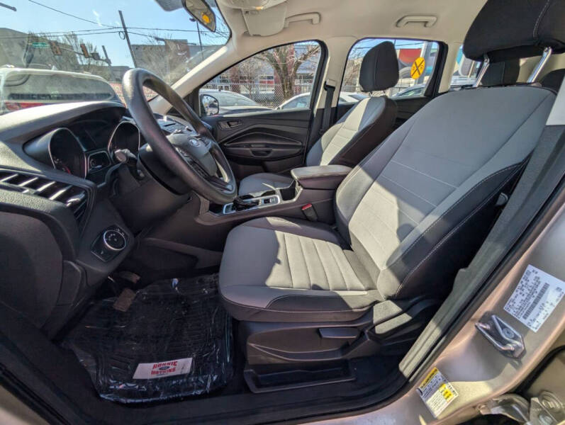 2017 Ford Escape S