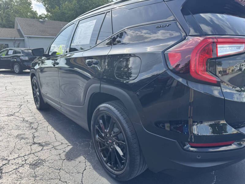 2023 GMC Terrain SLT