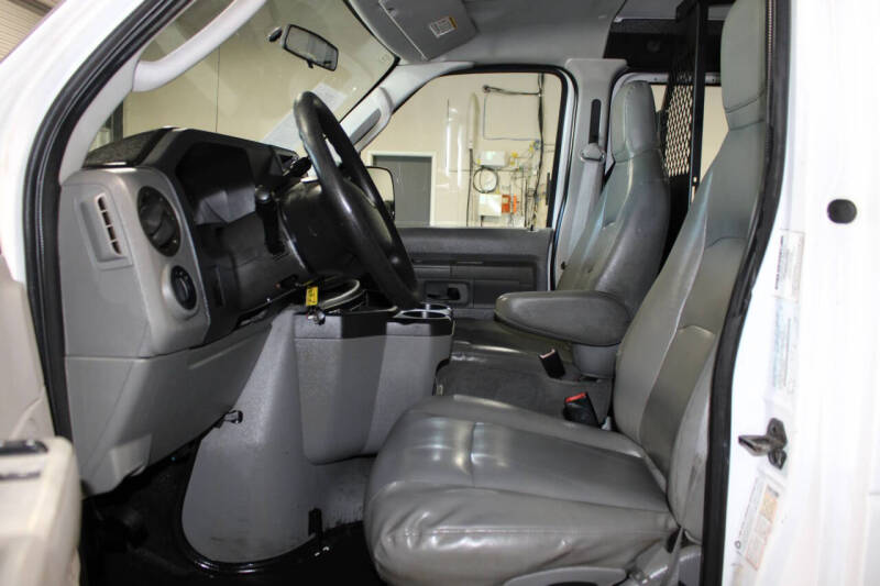 2009 Ford E-Series E-350 SD