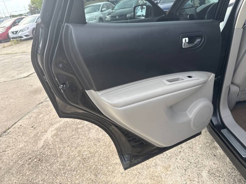 2012 Nissan Rogue SV w/SL Package