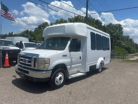 2008 Ford E-Series for sale at A EXPRESS AUTO SALES INC in Tarpon Springs FL