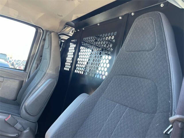 2024 Chevrolet Express 2500