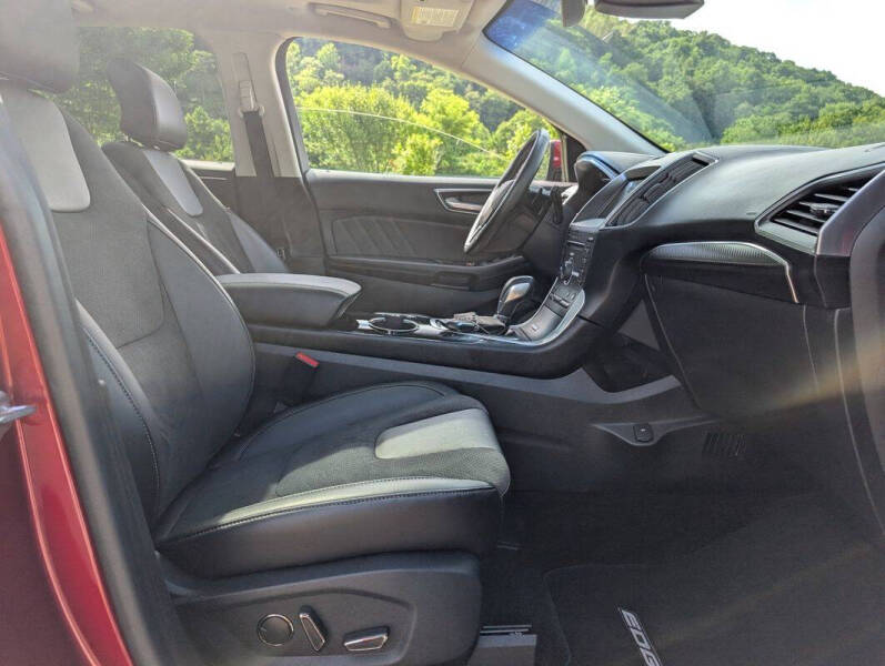 2016 Ford Edge Sport