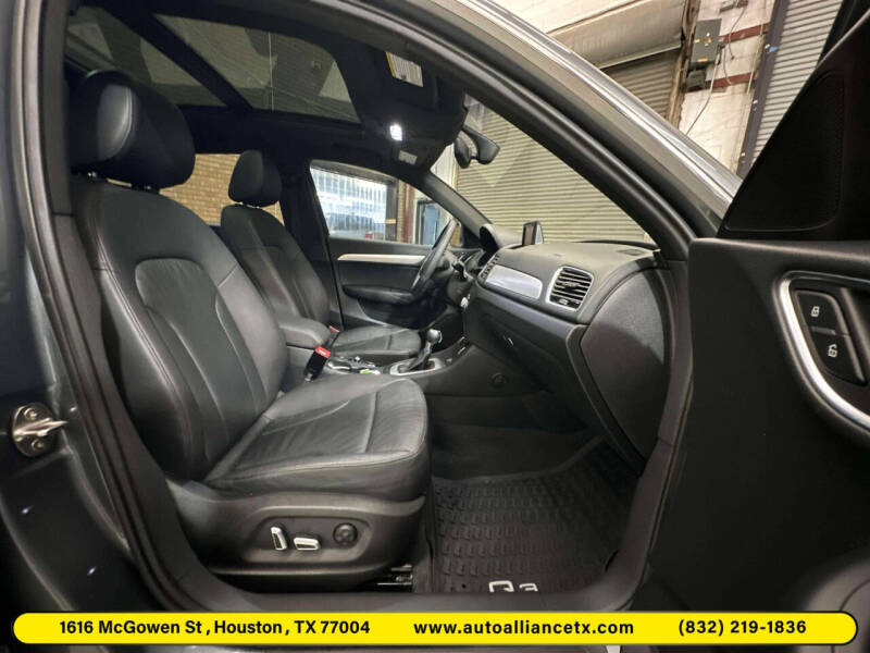 2017 Audi Q3 2.0T Premium Plus