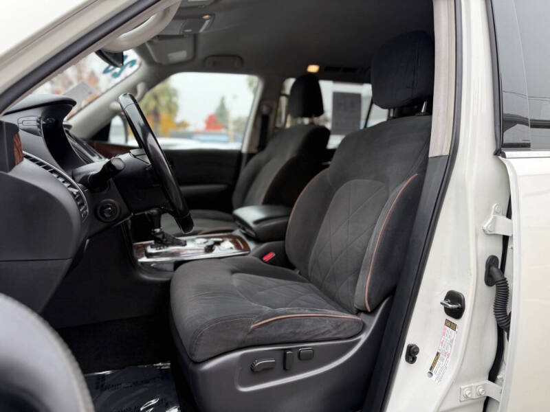 2020 Nissan Armada SV