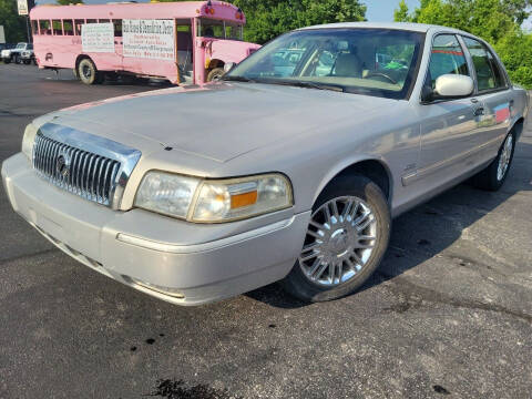 2009 Mercury Grand Marquis for sale at Cruisin' Auto Sales in Madison IN
