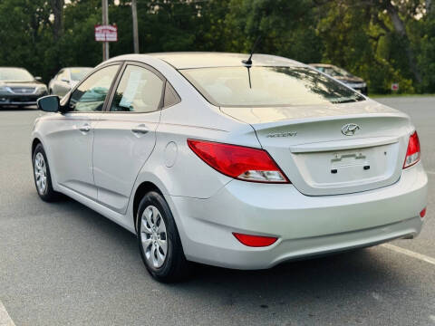 2017 Hyundai Accent SE