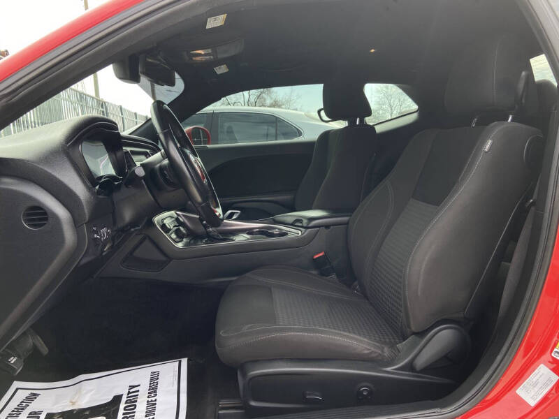 2017 Dodge Challenger SXT