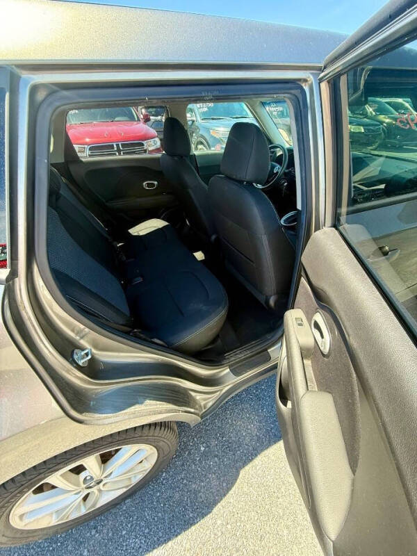2018 Kia Soul +