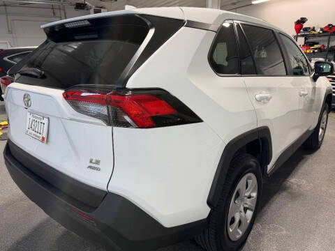 2023 Toyota RAV4 LE