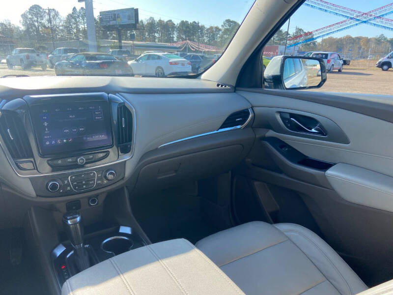 2020 Chevrolet Traverse LT Leather