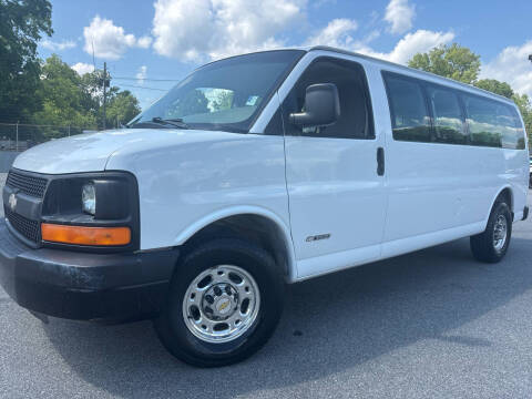 2004 Chevrolet Express 3500 LS