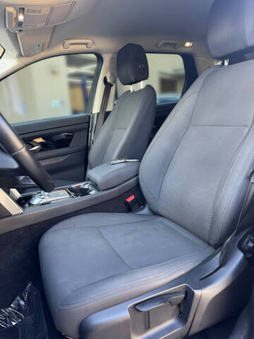 2020 Land Rover Discovery Sport P250 Standard