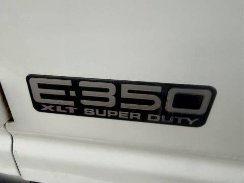 2002 Ford E-Series E-350 SD XLT