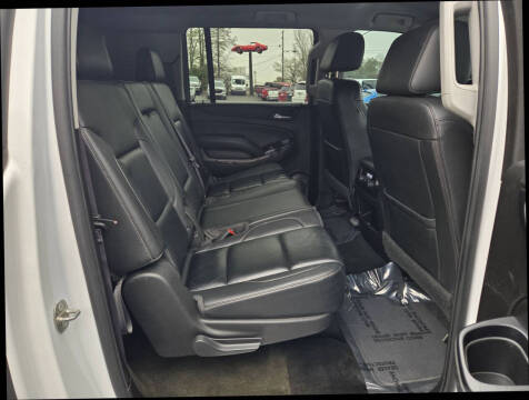 2017 Chevrolet Suburban LT