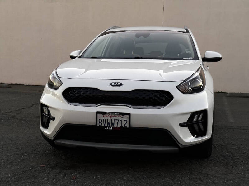 2020 Kia Niro LXS's photo