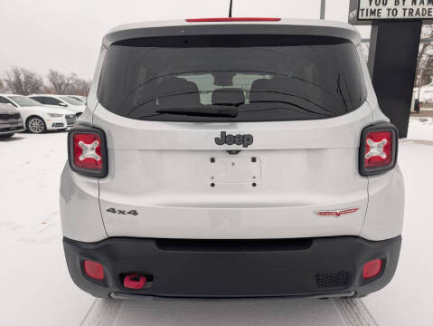 2016 Jeep Renegade Trailhawk