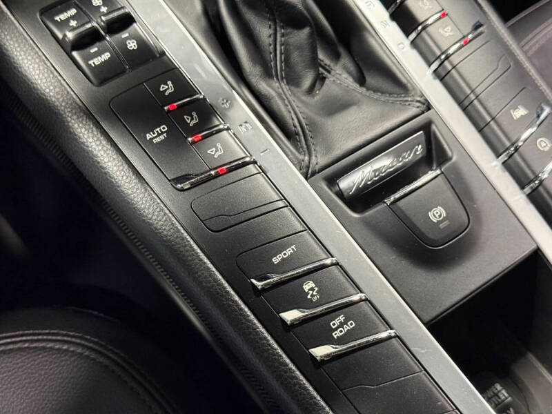 2020 Porsche Macan