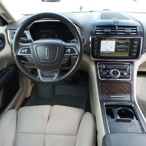 2017 Lincoln Continental Select