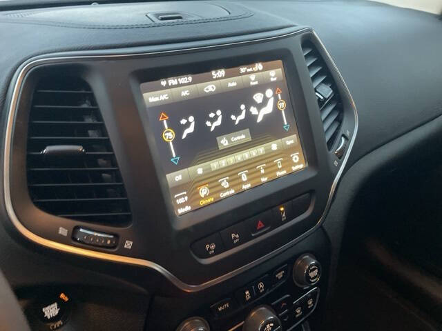 2023 Jeep Cherokee Altitude Lux