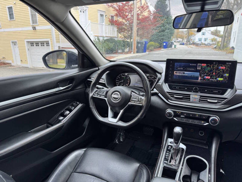 2024 Nissan Altima 2.5 SR