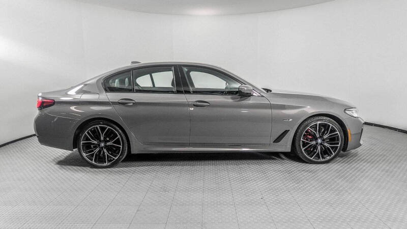 2022 BMW 5 Series 530e