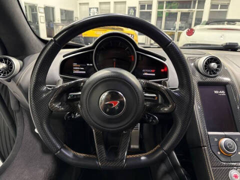 2015 McLaren 650S Coupe