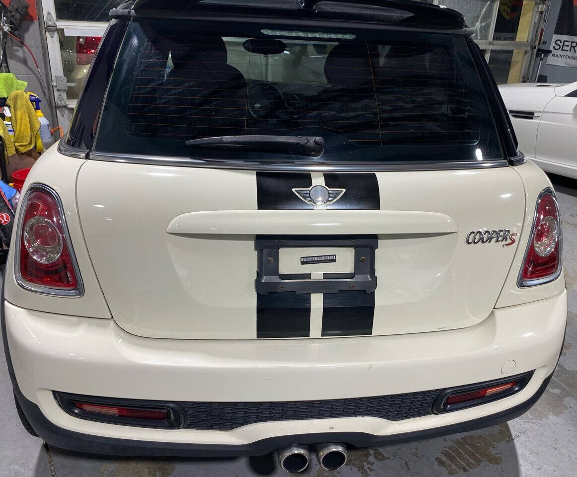 2013 MINI Hardtop for sale at Primary Auto Mall in Fort Myers, FL