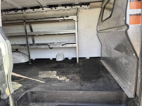 2016 GMC Savana 2500