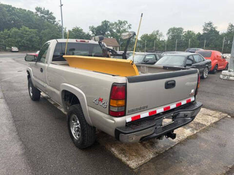 2004 GMC Sierra 2500HD