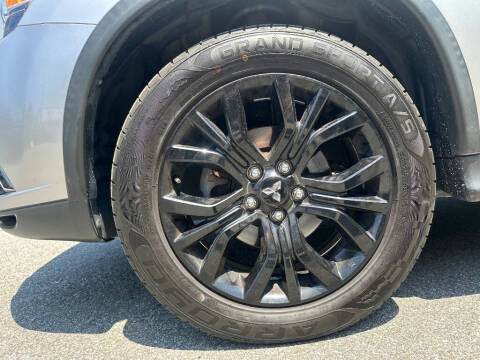 2019 Mitsubishi Outlander Sport LE