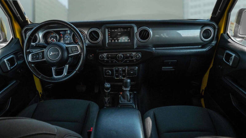 2021 Jeep Wrangler Unlimited Sahara Altitude