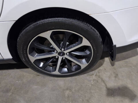 2016 Ford Taurus SEL