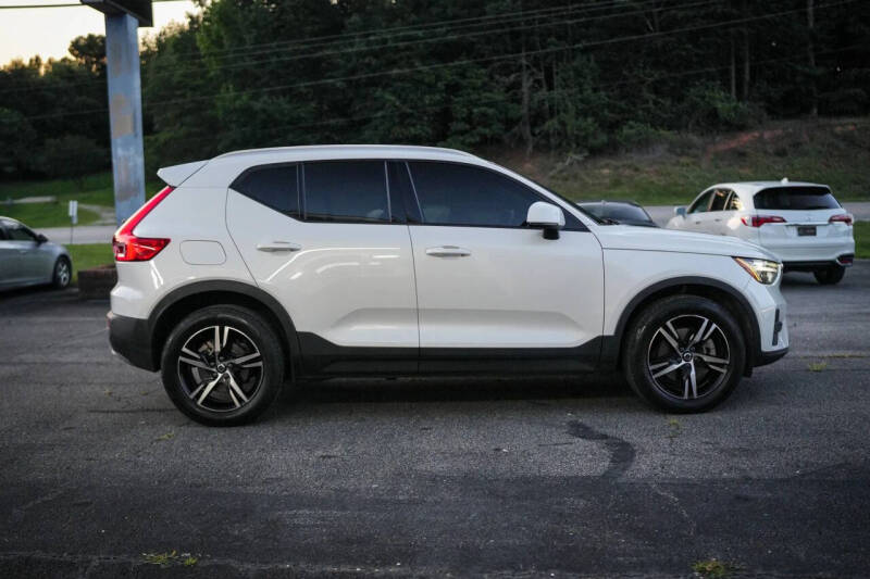 2023 Volvo XC40 B5 Core