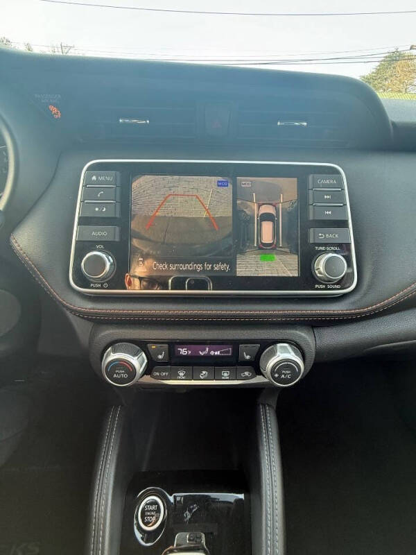 2020 Nissan Kicks SR