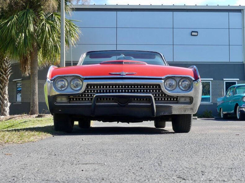 1962 Ford Thunderbird