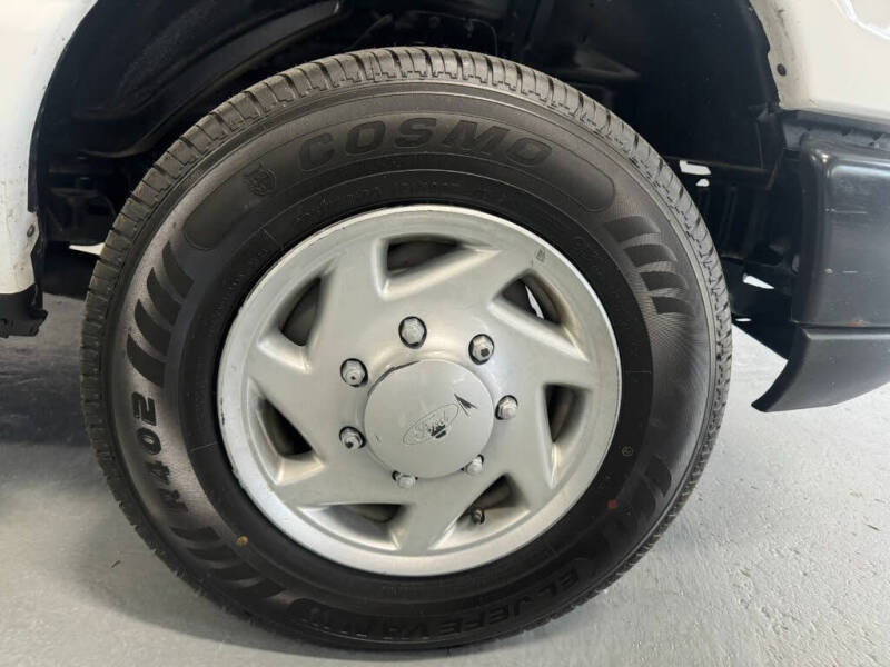 2011 Ford E-Series E-250