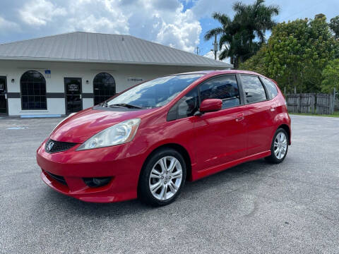 2011 Honda Fit for sale at Supreme Motor Sports in North Fort Myers FL