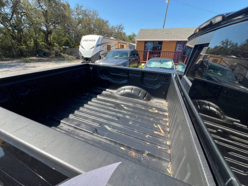 2019 Nissan Titan SV