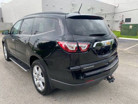2017 Chevrolet Traverse LT