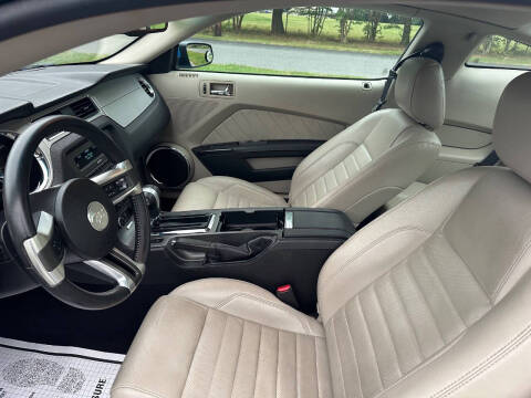 2010 Ford Mustang V6