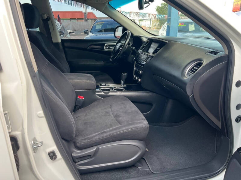 2015 Nissan Pathfinder SL