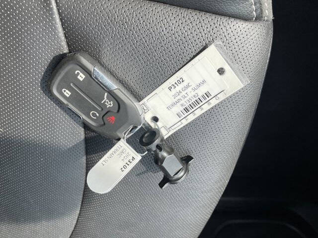 2024 GMC Terrain SLT