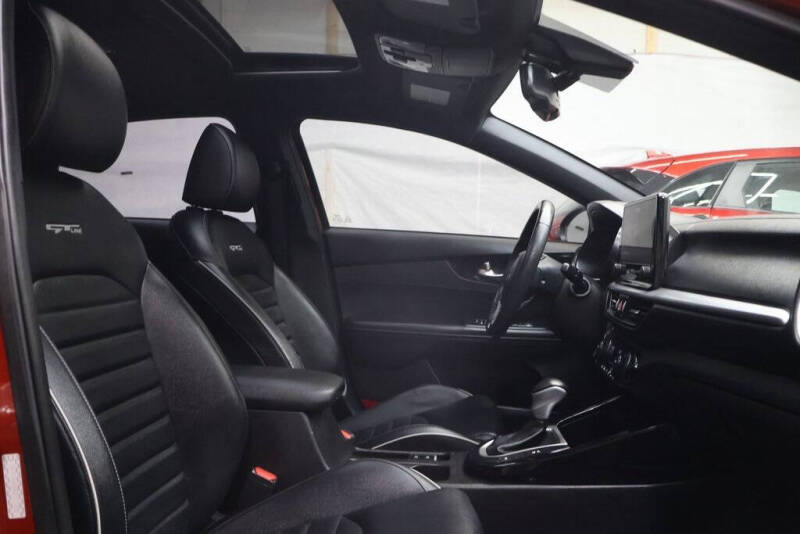 2022 Kia Forte GT Line