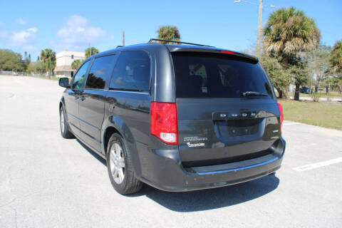 2011 Dodge Grand Caravan Crew