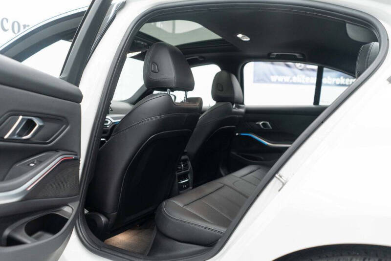 2024 BMW 3 Series 330i xDrive