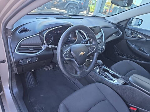 2023 Chevrolet Malibu LT