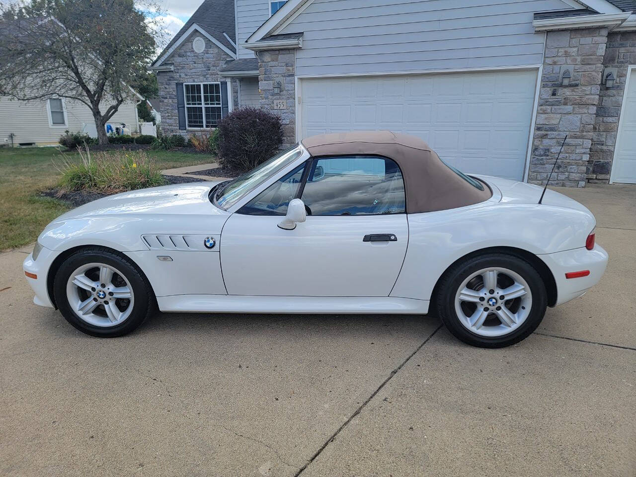 2000 BMW Z3 for sale at Denny Dotson Automotive in Johnstown, OH