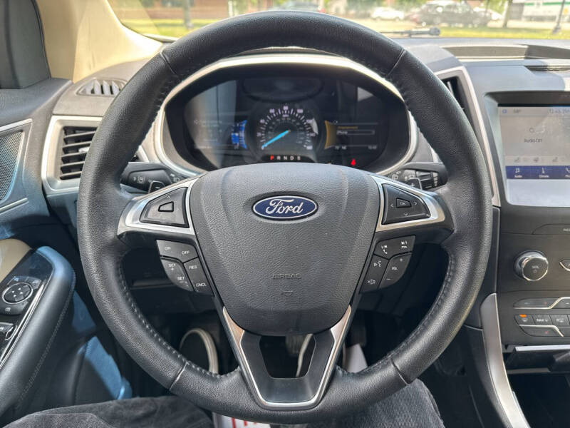 2020 Ford Edge SEL