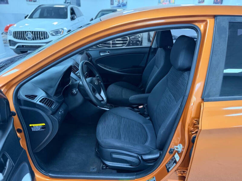2016 Hyundai Accent SE